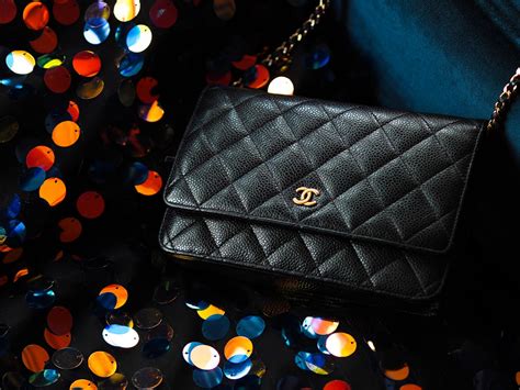 chanel wallet bag on chain